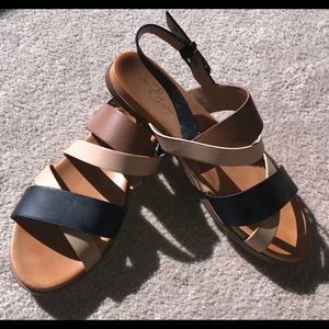 Market & Spruce Edie sandal, size 9